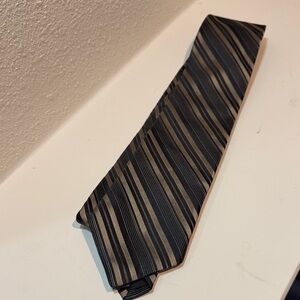 JF J.Ferrar Elegant Black and Gray Tie